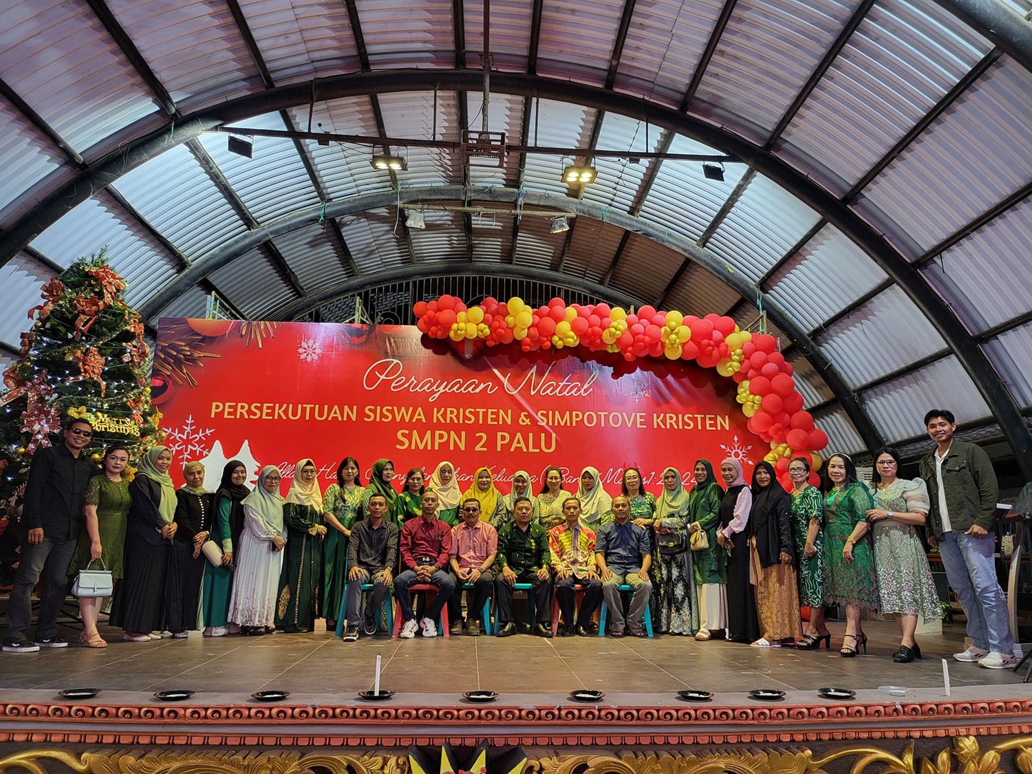 Pembinaan Karakter Murid SMP NEGERI 2 PALU Melalui perayaan natal