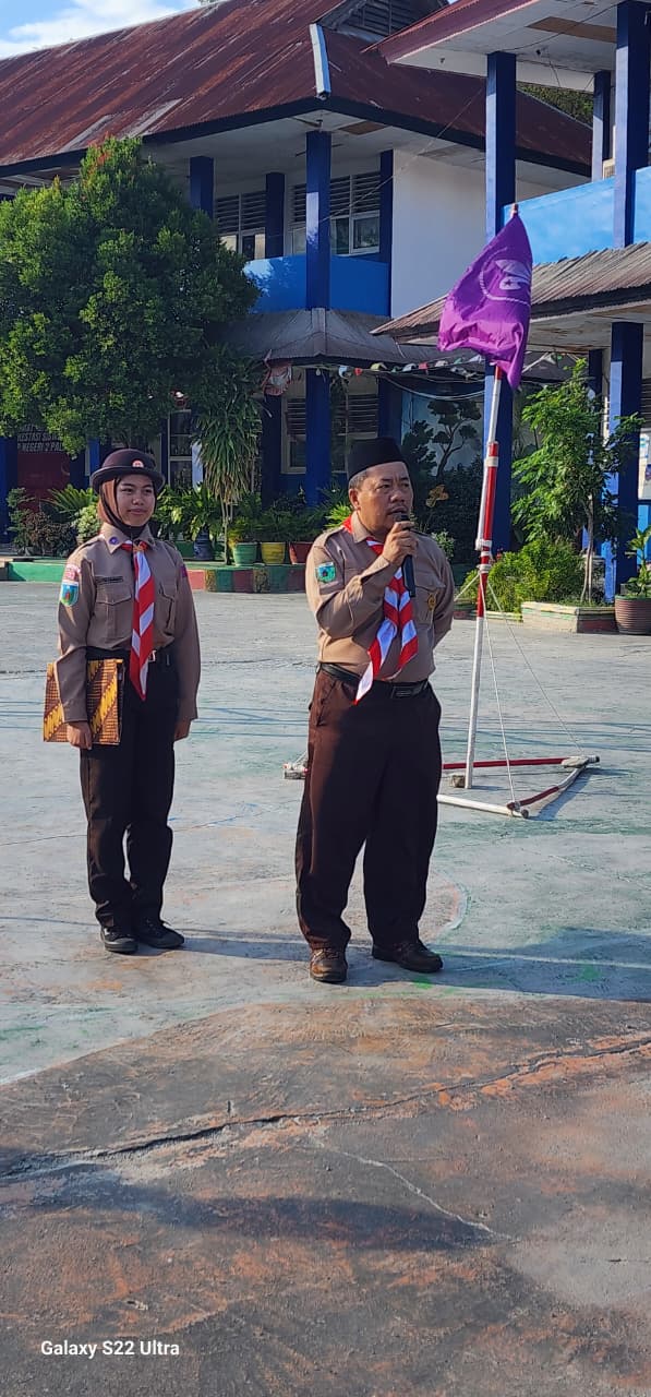 Kepala SMP Negeri 2 Palu Buka Kegiatan Pramuka, Tekankan Pentingnya Keberagaman dan Semangat Kebersamaan